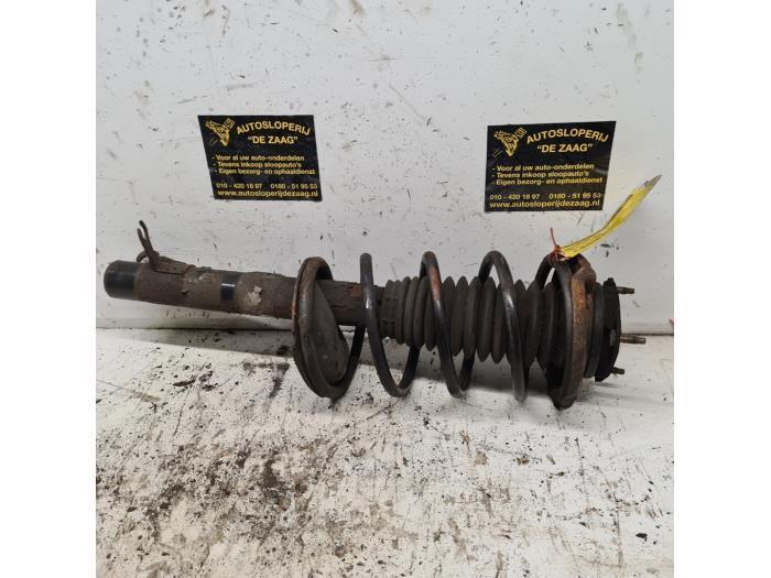 Barre amortisseur avant gauche d'un Ford Fiesta, Autos : Pièces & Accessoires, Suspension & Châssis, Utilisé, 3 mois de garantie