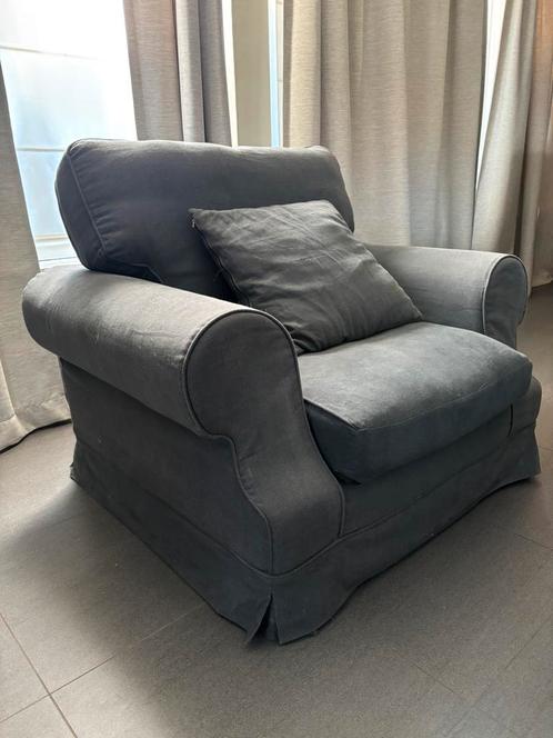 Landelijke ruime eenzit in grijze stof, Huis en Inrichting, Fauteuils, Gebruikt, Stof, 100 tot 125 cm, 75 tot 100 cm, Ophalen