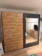 Grabde garde robe moderne a vendre, Maison & Meubles, Armoires | Penderies & Garde-robes, Enlèvement ou Envoi, Comme neuf