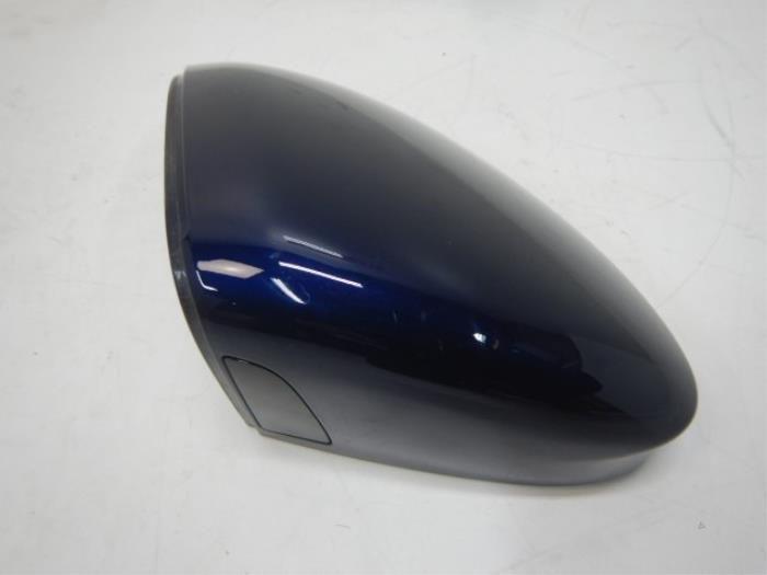 Accubak Volkswagen Tiguan (22729427), Auto-onderdelen, Accu's en Toebehoren, Gebruikt, Ophalen