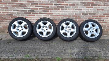 Winterbanden Met Stalen Velgen + Wieldeksels Opel  beschikbaar voor biedingen