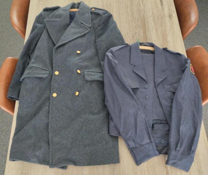 Belgisch leger uniform - luchtmacht Kleine Brogel, Verzamelen, Militaria | Algemeen, Luchtmacht, Kleding of Schoenen, Ophalen of Verzenden
