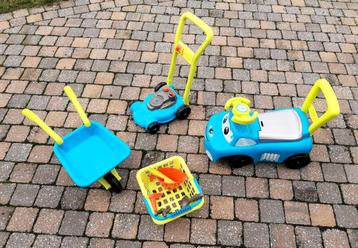 Loop- en zitauto, + nog veel meer beschikbaar voor biedingen