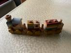 Beau train en bois, Enfants & Bébés, Jouets | Jouets en bois, Enlèvement, Comme neuf, Jouet à Pousser ou Tirer