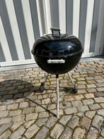 Barbeque weber met hoes, Ophalen, Zo goed als nieuw