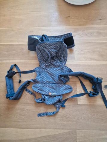 Tekoop ergobaby draagzak incl newborn inleg beschikbaar voor biedingen