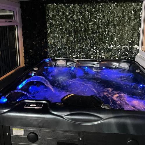 Koop een NIEUWE jacuzzi om thuis van vakantie🌴 te genieten:, Tuin en Terras, Bielzen en Borduren, Nieuw, Ophalen