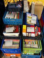 10 paletten boeken in bakken per genre, Ophalen, Zo goed als nieuw, Verschillende onderwerpen