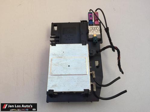 Antenneversterker Audi A4 B6 ('01-'04) 8E0919895B Blaupunkte, Auto diversen, Autoradio's, Gebruikt, Ophalen of Verzenden