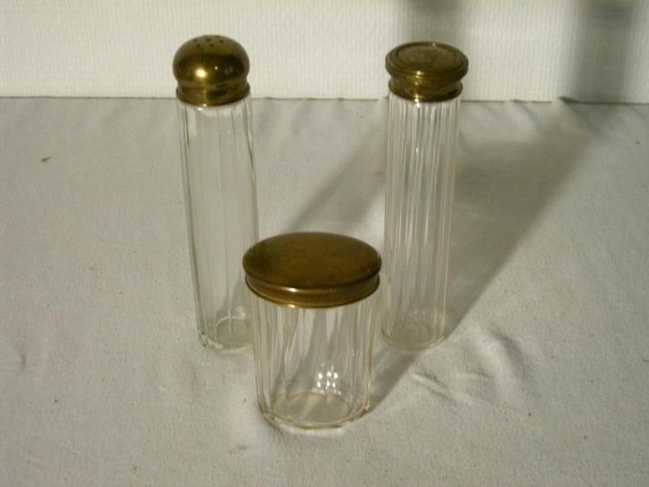 3 antieke toiletflesjes., Antiek en Kunst, Curiosa en Brocante, Ophalen of Verzenden