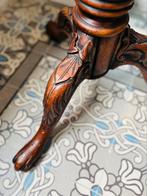 Pair of British Colonial Mahogany Torchères, Ophalen
