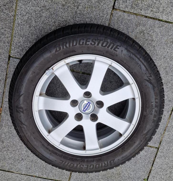 4 winterbanden Bridgestone+velg205/60R16 96Uitstekende staat, Auto-onderdelen, Banden en Velgen, Banden en Velgen, Winterbanden