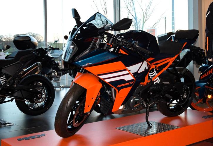 KTM RC390, Motoren, Motoren | KTM, Bedrijf, Super Sport, 12 t/m 35 kW, 1 cilinder, Motorrijbewijs A, ABS, LED Verlichting, Traction Control