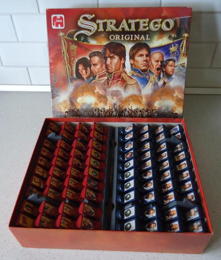 "Stratego Original" van Jumbo in goede staat !, Hobby en Vrije tijd, Gezelschapsspellen | Bordspellen, Zo goed als nieuw, Een of twee spelers