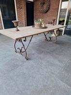 Tuintafel met smeedijzeren onderstel type cannes en teakhout, Tuin en Terras, Ophalen