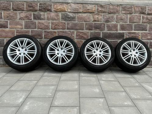 Toyota motorsport pitlane WINTERSET, Auto-onderdelen, Banden en Velgen, Banden en Velgen, Winterbanden, 17 inch, 225 mm, Personenwagen