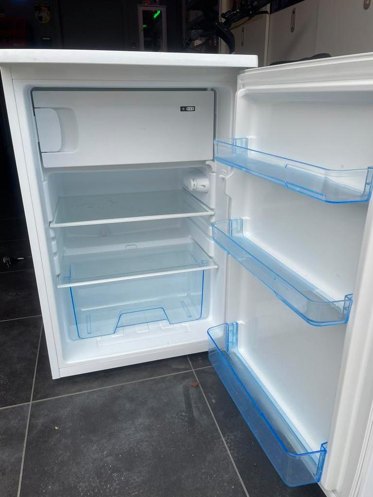 Koelkast tafelmodel met vriesvak, Elektronische apparatuur, Koelkasten en IJskasten, Zo goed als nieuw, Met vriesvak, Ophalen