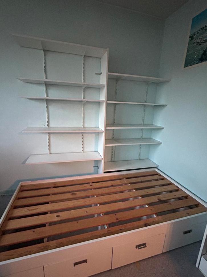 Eenpersoonsbed met lattenbodem en grote opberglades, Huis en Inrichting, Slaapkamer | Bedden, Gebruikt, Eenpersoons, 100 cm, 200 cm