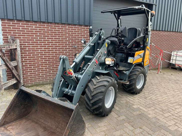 Giant G2500 HD Kniklader Shovel, Zakelijke goederen, Machines en Bouw | Overig, Ophalen