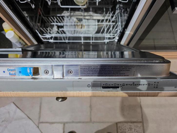 Lave-vaisselle Zanussi full encastrable en état de marche, Electroménager, Lave-vaisselle, Utilisé, Encastré, 85 à 90 cm, 60 cm ou plus