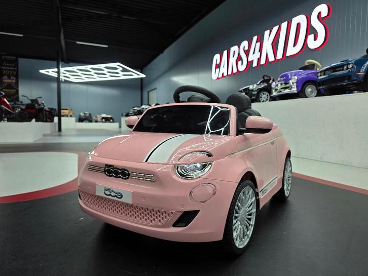 Kinderauto Fiat 500 - rubberen banden - leren zit - met RC, Enfants & Bébés, Jouets | Véhicules en jouets, Neuf, Télécommande