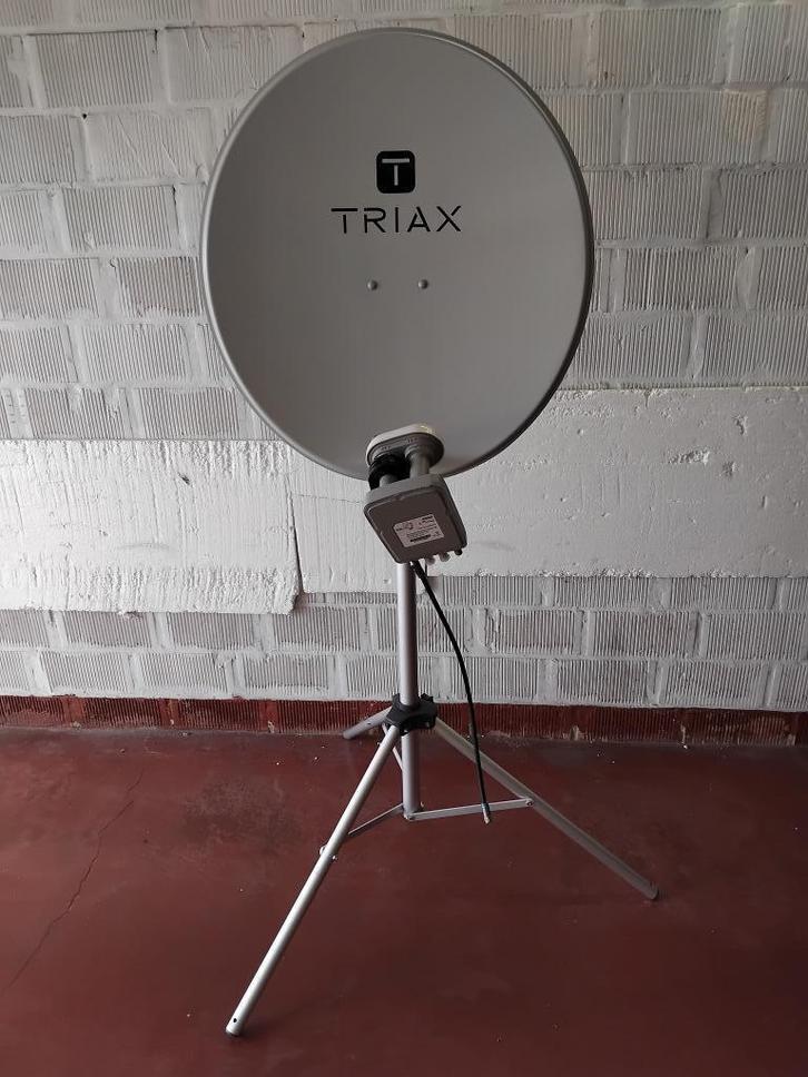 Satelliet schotel met LNB kop en statief nieuw, Audio, Tv en Foto, Schotelantennes, Nieuw, (Schotel)antenne, Ophalen