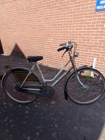 Mooie originele gazelle damesfiets maat 26 beschikbaar voor biedingen