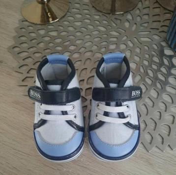 Hugo Boss Baby schoentjes maat 18 beschikbaar voor biedingen