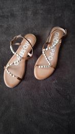 Sandaaltjes van leer met sierkralen, Sandalen of Muiltjes, Gedragen, Ophalen, ANDERE