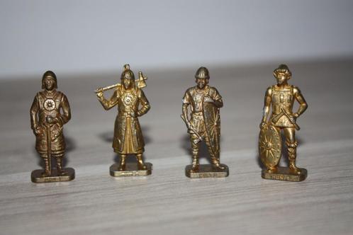 Metal figuren Kinder  , Hunnen , compleet reeks v 4, Verzamelen, Verrassingseieren, Gebruikt, Overige typen, Ophalen of Verzenden
