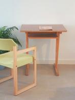 Bureau d'école Casala, Enlèvement