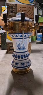 Oude biertap. Hand geschilderd. Porselein en koper. 74cm hoo, Ophalen