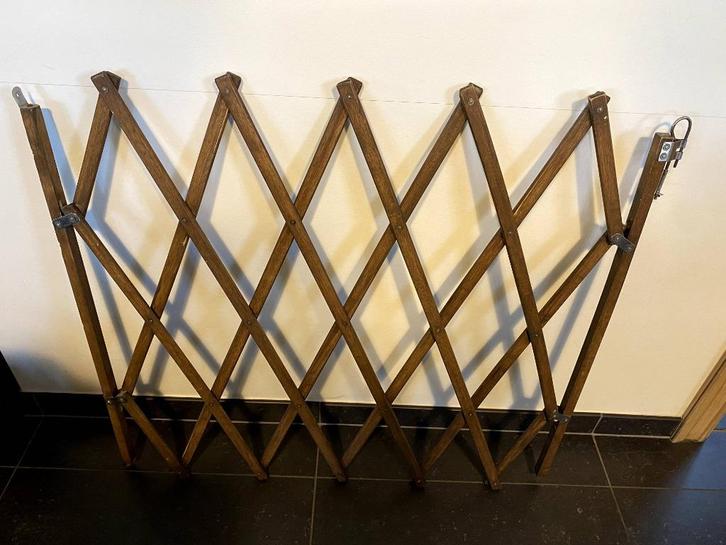 Deurhek, traphek, hondenhek: breedte tot circa 110 cm, Kinderen en Baby's, Traphekjes, Zo goed als nieuw, Oprolhekje, Hout, 100 tot 115 cm