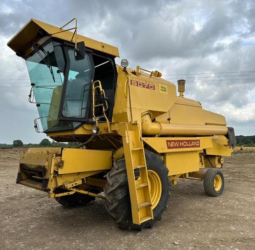 Gezocht New holland combine maaidorser pikdorser 8070  8080, Zakelijke goederen, Landbouw | Werktuigen, Akkerbouw, Bollenteelt