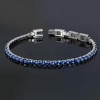 Damesarmband staal met capri blauwe zirkonia steentjes, Handtassen en Accessoires, Armbanden, Ophalen of Verzenden, Nieuw, Staal