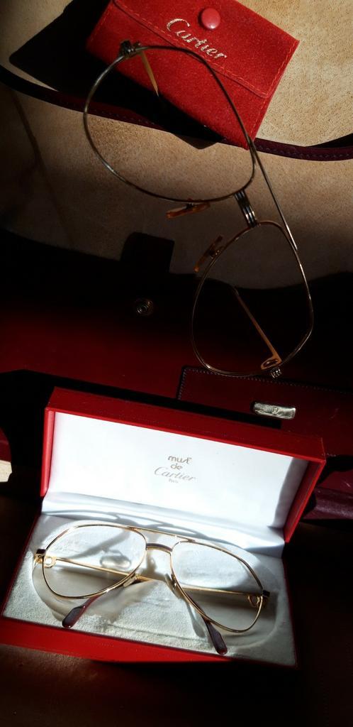 CARTIER bril mod VENDOME Laque Bordeau gold plated Vintage, Handtassen en Accessoires, Zonnebrillen en Brillen | Heren, Gebruikt