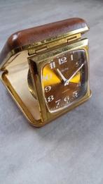 vintage reiswekkertje bruin te ekeren, Elektronische apparatuur, Wekkers, Ophalen of Verzenden, Gebruikt, Analoog