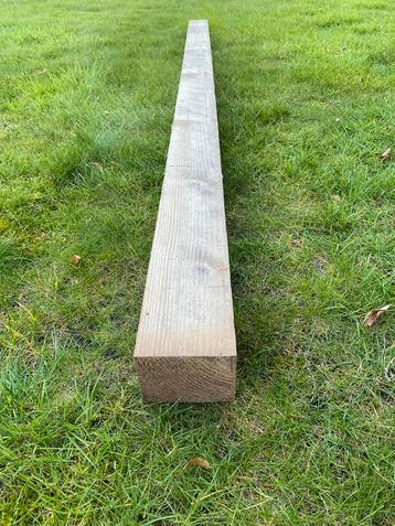 Stevige houten balken 220 cm lang 9,5cm x 7,5 cm beschikbaar voor biedingen