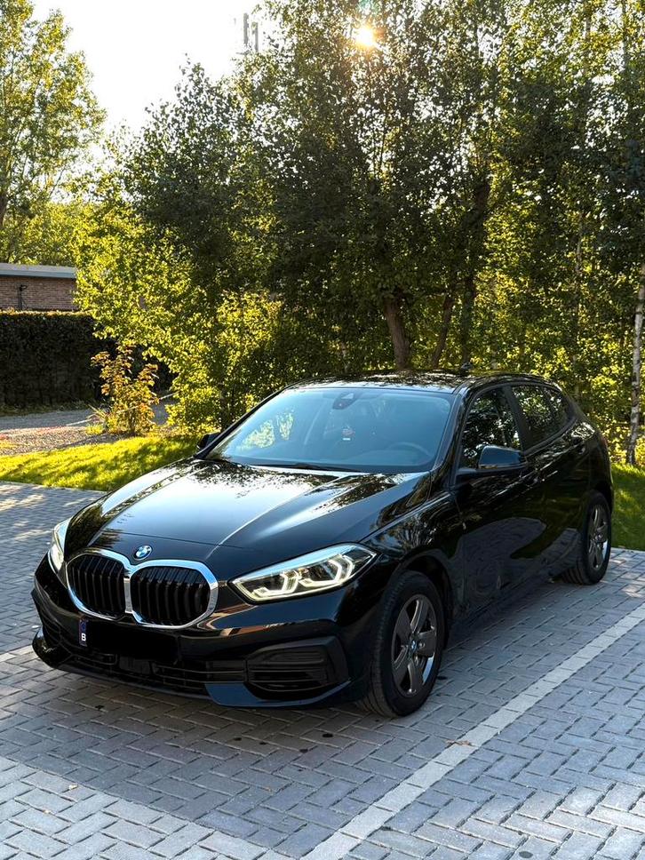 BMW F40 118i 2020 - 49.000km - Auto - Volledig logboek, Auto's, BMW, Particulier, 1 Reeks, Achteruitrijcamera, Benzine, Euro 6