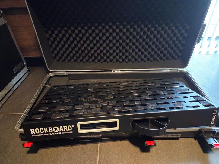 Rockboard Cinque 5.3 + origineel skb flightcase, Muziek en Instrumenten, Behuizingen en Koffers, Zo goed als nieuw, Overige instrumenten