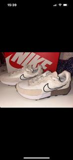 Basket Nike, Vêtements | Femmes, Chaussures, Nike, Comme neuf, Beige, Sneakers et Baskets