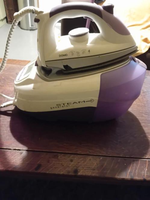 DOMO STEAM GENERATOR PAARS IN NIEUWSTAAT, Elektronische apparatuur, Strijkijzers en Strijkplanken, Nieuw, Strijkijzer met snoer