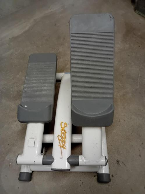 Compacte step voor een full-body workout, Sports & Fitness, Appareils de fitness, Comme neuf, Appareil step, Bras, Jambes, Abdominaux