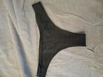Zwarte string, Verzenden, String