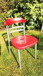 14 stoelen stapelbaar, Ophalen, Zo goed als nieuw