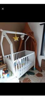 Bopita My First House babybed ledikant + ABZ Matras, Ophalen, Zo goed als nieuw, Ledikant