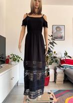 Belle robe longue noire avec dentelle (taille XS/S), Enlèvement ou Envoi, Taille 36 (S), Porté, Noir