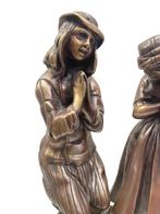 Romantisch jong stel biddend bronzen sculptuur, Ophalen of Verzenden, Brons