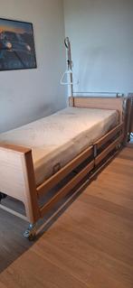 Elektrisch verzorgingsbed, Ophalen, Zo goed als nieuw