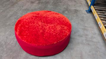 Unieke ronde poef – 115 cm diameter | 33,5 cm hoog beschikbaar voor biedingen